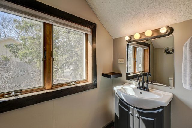 908 10th Street, Hudson, WI 54016