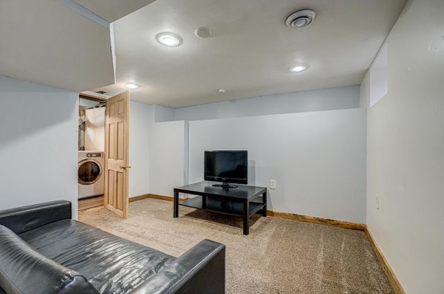 908 10th Street, Hudson, WI 54016