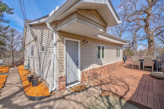 908 10th Street, Hudson, WI 54016