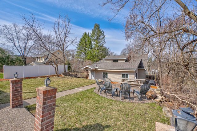 908 10th Street, Hudson, WI 54016