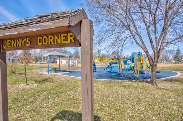 908 10th Street, Hudson, WI 54016