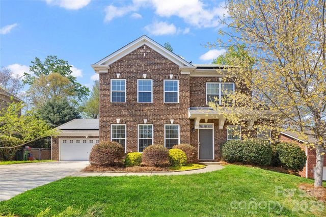 7921 Rolling Creek Court, Charlotte, NC 28270