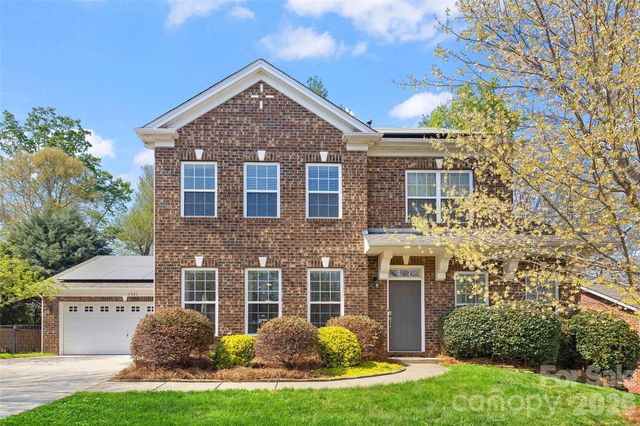 7921 Rolling Creek Court, Charlotte, NC 28270