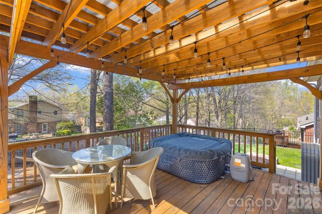 7921 Rolling Creek Court, Charlotte, NC 28270