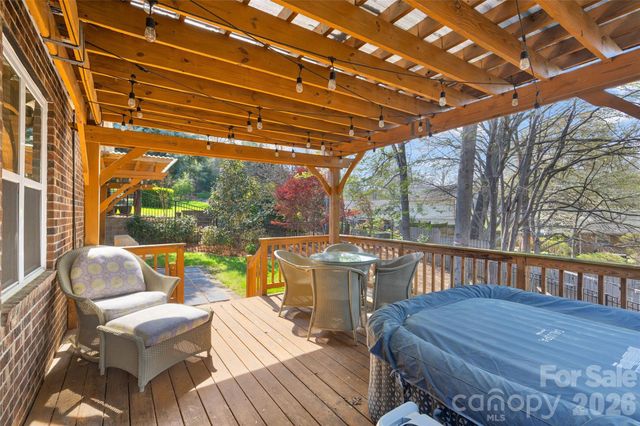 7921 Rolling Creek Court, Charlotte, NC 28270