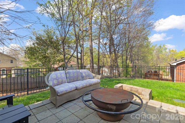 7921 Rolling Creek Court, Charlotte, NC 28270