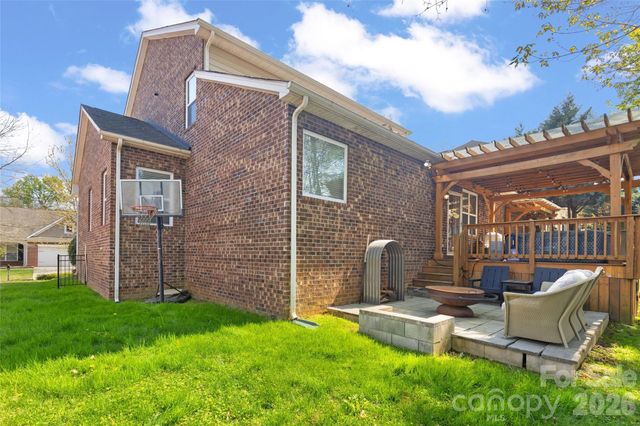 7921 Rolling Creek Court, Charlotte, NC 28270