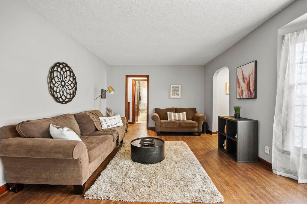 532 W Broadway Avenue, Forest Lake, MN 55025 — photo 4