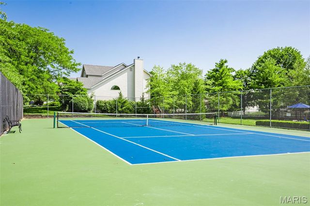 149 Brighthurst Drive, Chesterfield, MO 63005