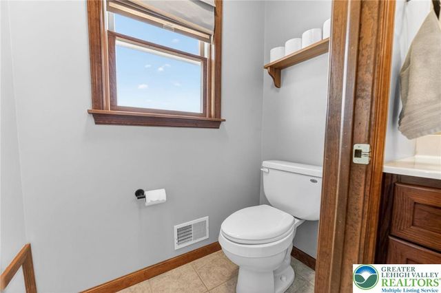 1044 Long Lane Road, Greenwich Twp, PA 19530