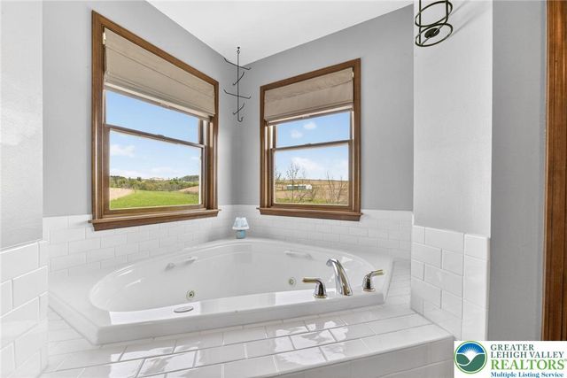 1044 Long Lane Road, Greenwich Twp, PA 19530