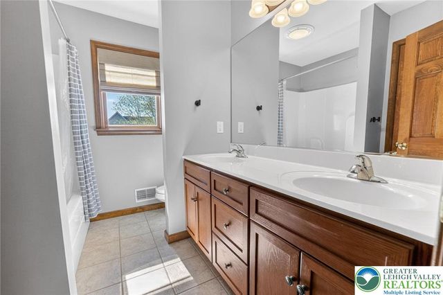 1044 Long Lane Road, Greenwich Twp, PA 19530
