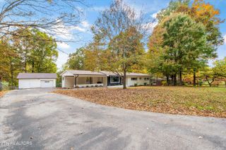 2212 Ridgecrest Drive, Maryville, TN 37803