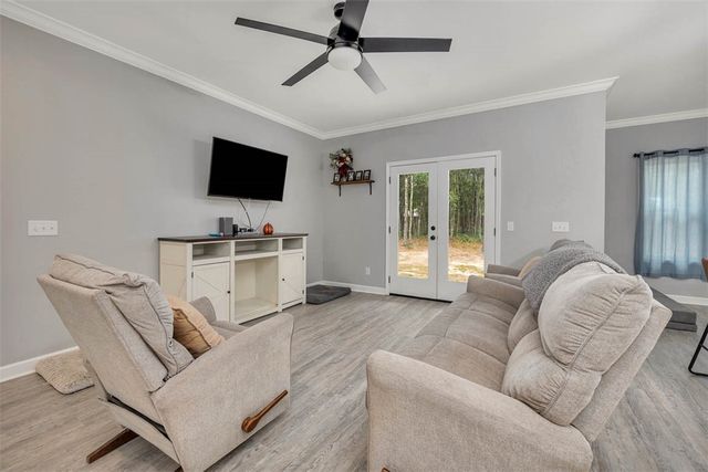 5096 Smith Road, Townsend, GA 31331