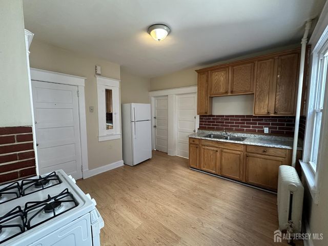 66 Louis Street, New Brunswick, NJ 08901