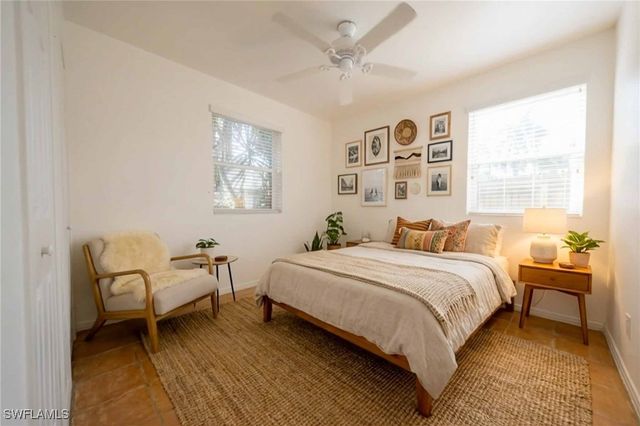 715 10th ST N, Naples, FL 34102