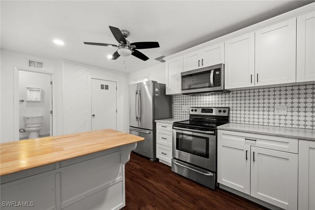 715 10th ST N, Naples, FL 34102