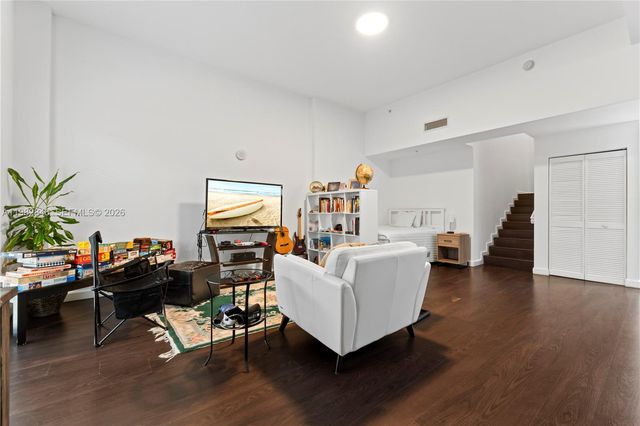 8395 SW 73rd Ave 115, Miami, FL 33143