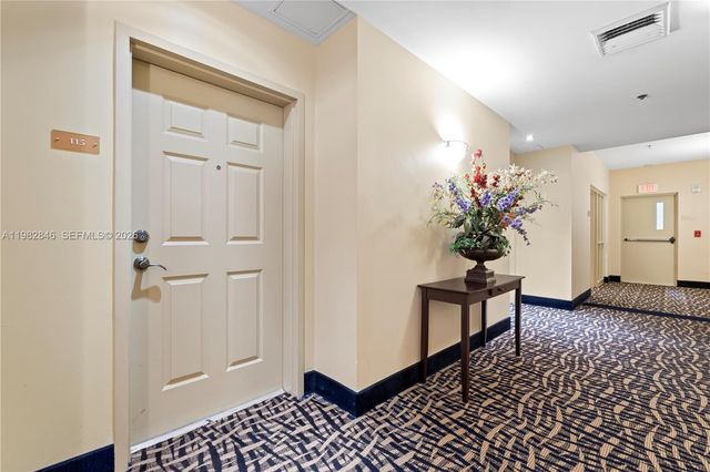 8395 SW 73rd Ave 115, Miami, FL 33143