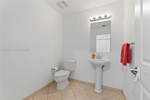 8395 SW 73rd Ave 115, Miami, FL 33143