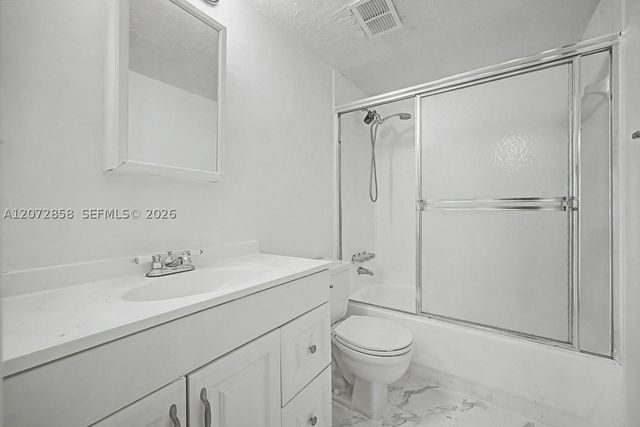 6900 N Kendall Dr A409, Pinecrest, FL 33156