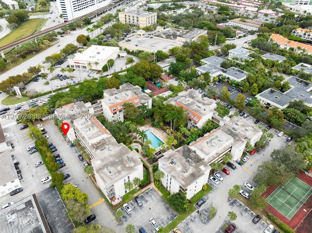 6900 N Kendall Dr A409, Pinecrest, FL 33156