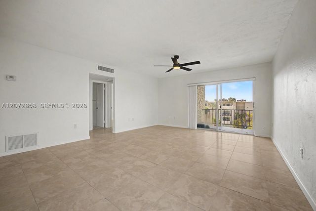 6900 N Kendall Dr A409, Pinecrest, FL 33156