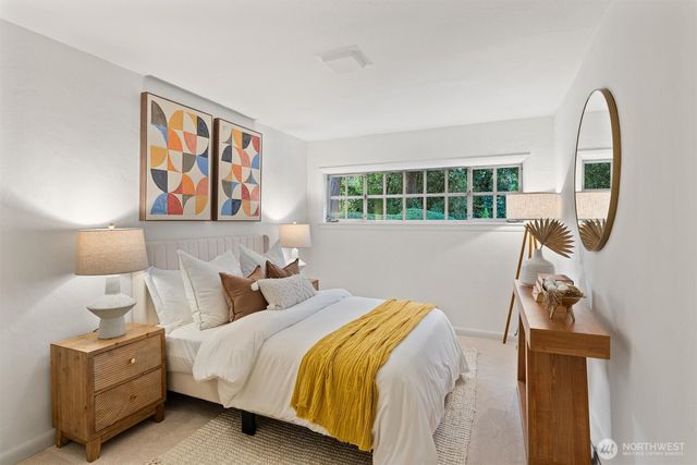 1820 W Magnolia Way W, Seattle, WA 98199