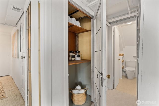 1820 W Magnolia Way W, Seattle, WA 98199