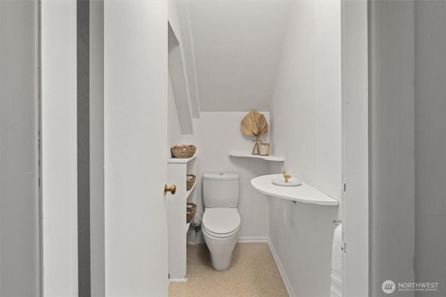 1820 W Magnolia Way W, Seattle, WA 98199