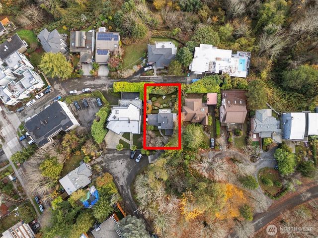 1820 W Magnolia Way W, Seattle, WA 98199