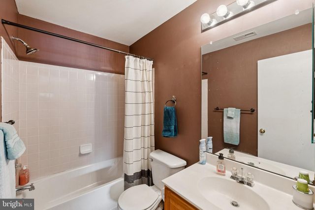 124 PENWICK CIR, Frederick, MD 21702