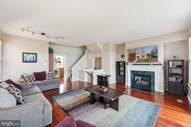 124 PENWICK CIR, Frederick, MD 21702