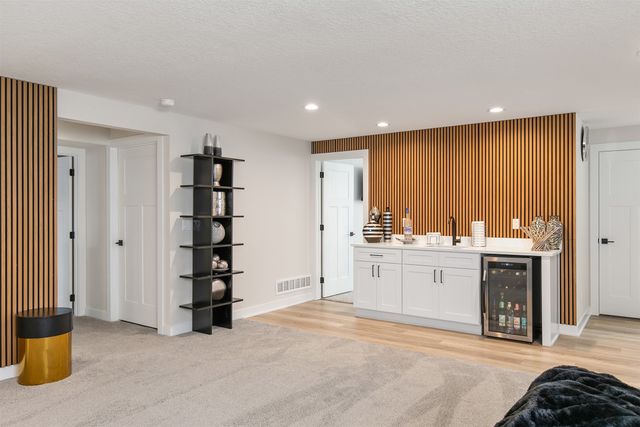 610 NW Georgetown Drive, Waukee, IA 50263