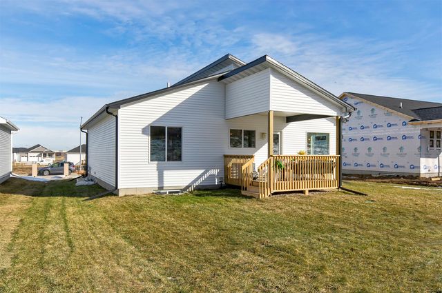 610 NW Georgetown Drive, Waukee, IA 50263