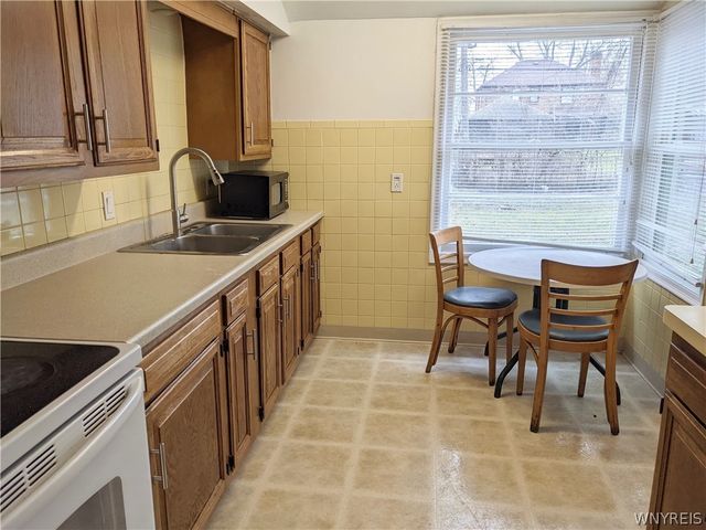 219 Niagara Falls Boulevard, Amherst, NY 14226