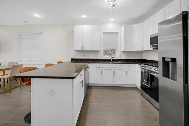 31 E 26th Street 4, Chicago, IL 60616