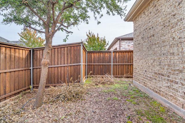 2028 Barx Drive, Little Elm, TX 75068