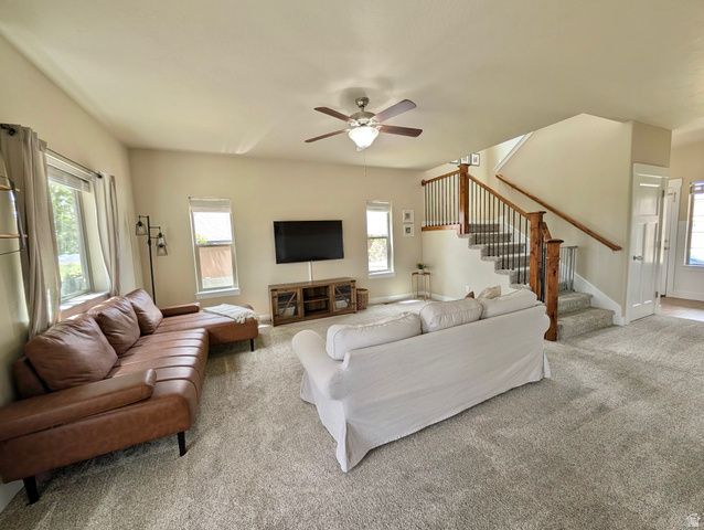 8936 N BARTON CREEK DR, Eagle Mountain, UT 84005