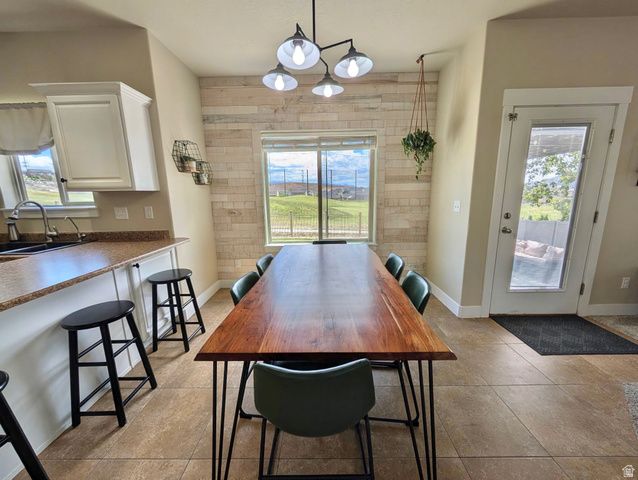 8936 N BARTON CREEK DR, Eagle Mountain, UT 84005