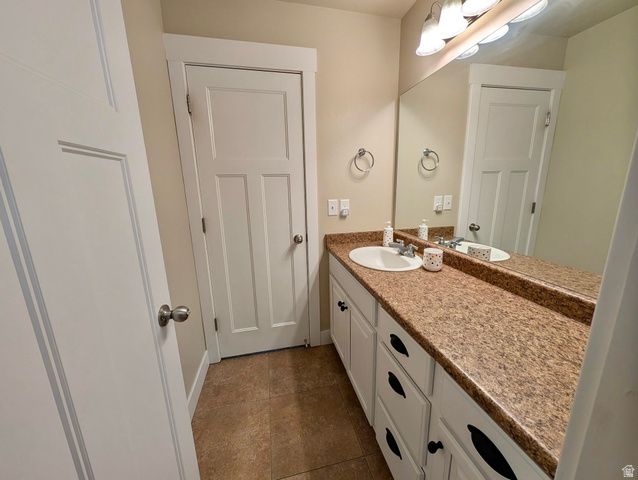 8936 N BARTON CREEK DR, Eagle Mountain, UT 84005