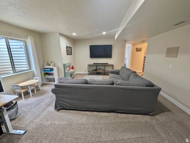 8936 N BARTON CREEK DR, Eagle Mountain, UT 84005