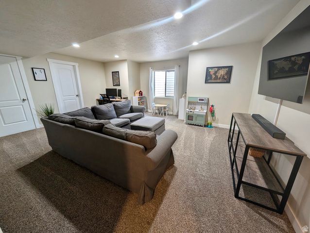 8936 N BARTON CREEK DR, Eagle Mountain, UT 84005