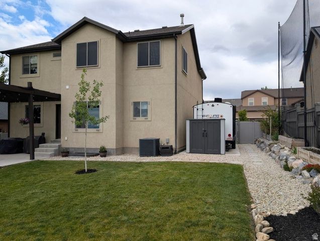 8936 N BARTON CREEK DR, Eagle Mountain, UT 84005