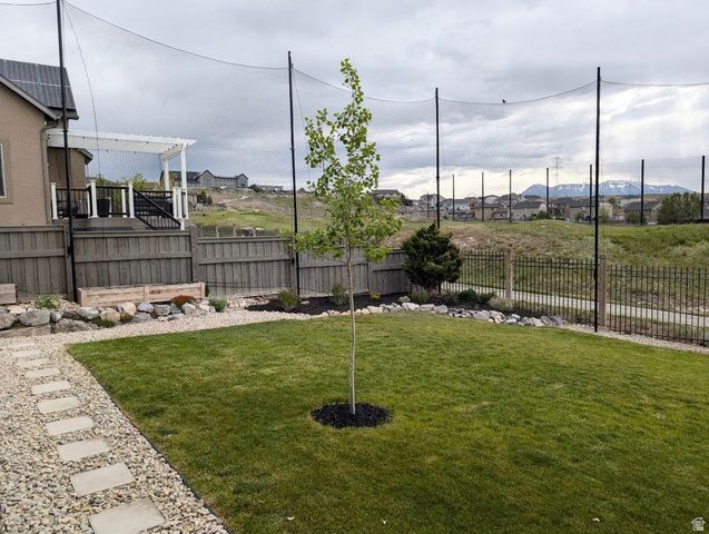 8936 N BARTON CREEK DR, Eagle Mountain, UT 84005