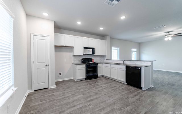16311 Ginger Crossing, Elmendorf, TX 78112