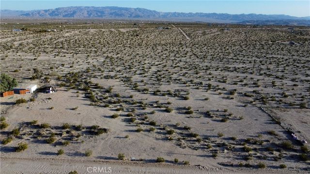 758 Papoose Trail, 29 Palms, CA 92277