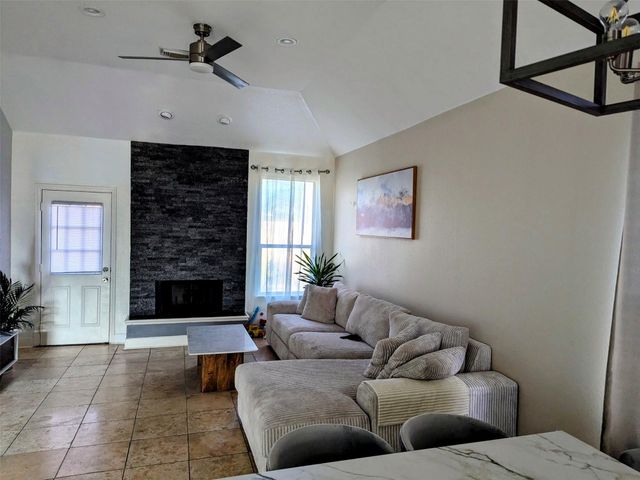 2402 Raintree Village Drive, Katy, TX 77449