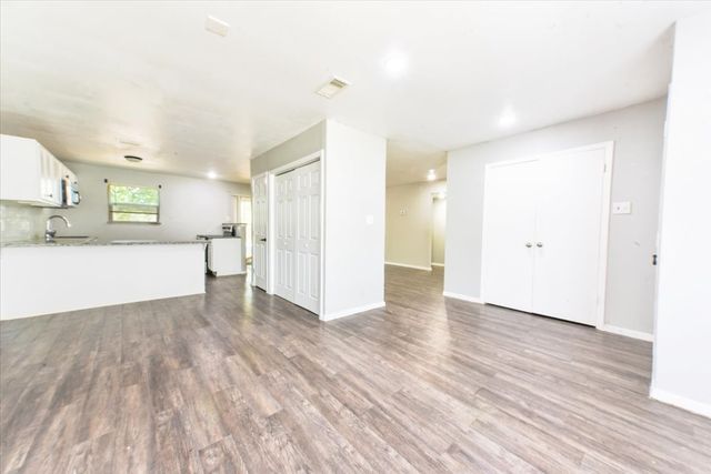 4114 Ladale Drive, Dallas, TX 75212