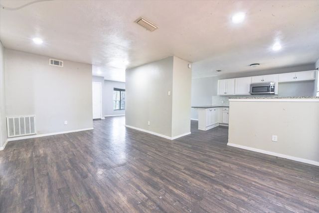 4114 Ladale Drive, Dallas, TX 75212